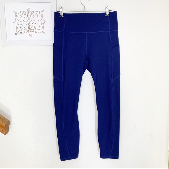 Fabletics Pants - Fabletics Cropped Pocket Leggings/ Yoga Pants